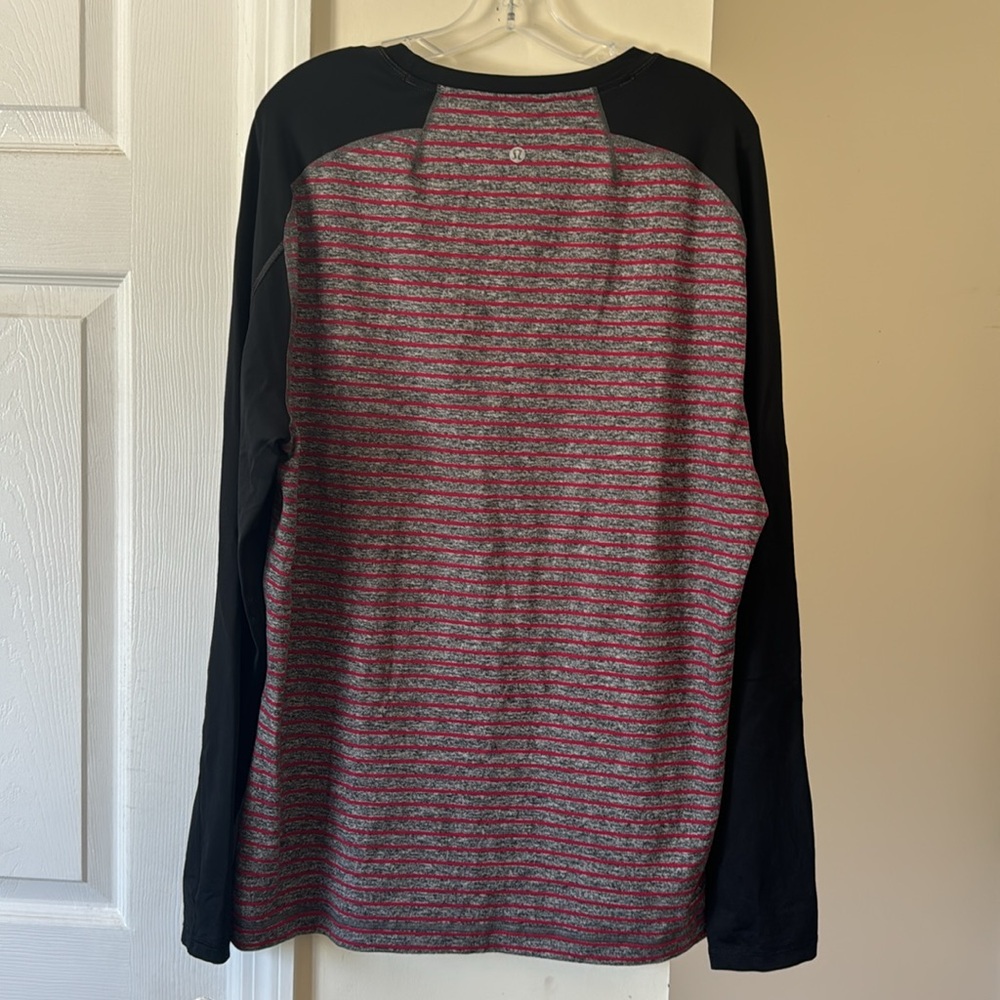 Lululemon Surge warm crew shirt - Picture 7 of 8